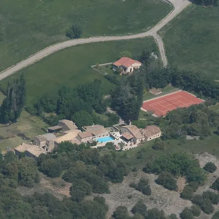Le Clos Des Amandiers * Simiane-la-Rotonde