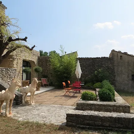 Le Clos Des Amandiers