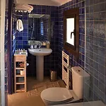 Le Clos Des Amandiers فندق مبيت وإفطار