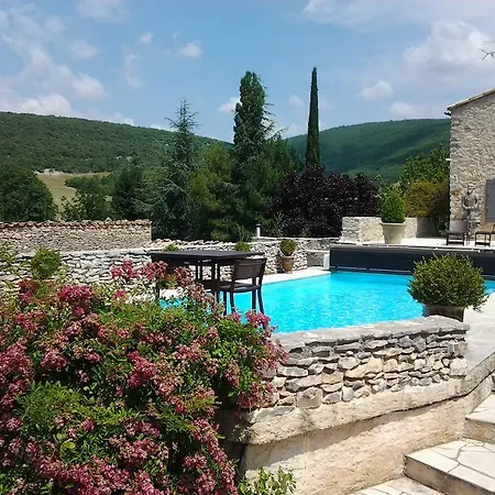 Alojamento de Acomodação e Pequeno-almoço Le Clos Des Amandiers