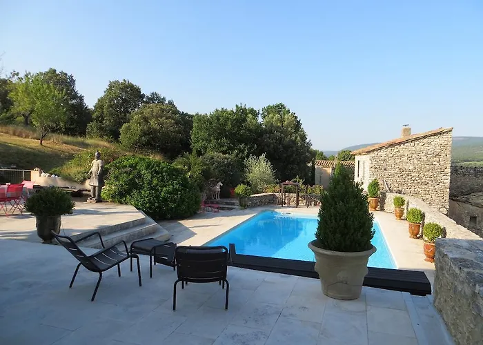 Bed & Breakfast Le Clos Des Amandiers 3*